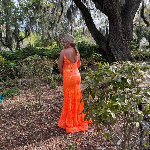 🧡🧡JVN by JOVANI PROM DRESS🧡🧡 - Picture 3 of 16